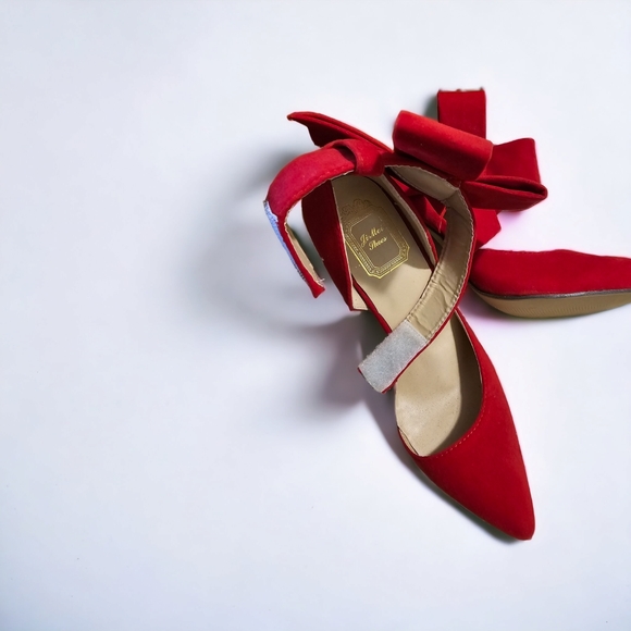 Ji Mei, Size 9.5, Red - Picture 7 of 8